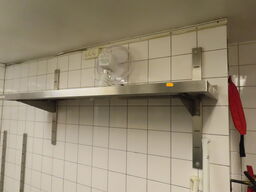 Rustfri stål hyldesystem med 3 hylder