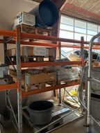 Indhold på pallereol af diverse el-artikler