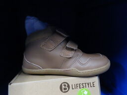 Sko B LIFESTYLE - str. 26