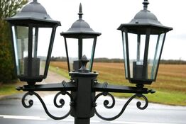 2 flotte udendørs herregårdslamper