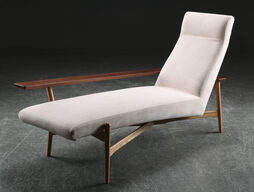 Chaiselong. Design: Tateishi Shoiji.