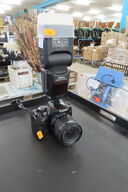 Spejlreflekskamera CANON DS126181 inkl. Blitz