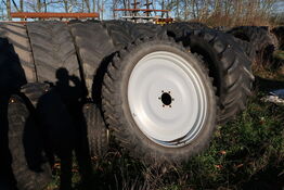 5 stk. dæk bl.a. STARMAXX 270/95R44