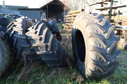 3 stk. traktordæk PIRELLI 600/65R38, TORKER 650/75R38