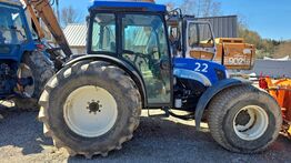 New Holland Traktor NEW HOLLAND TN75SA