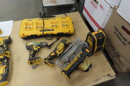 3 stk. Akku værktøj samt arbejdslampe DEWALT