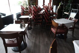 3 stk. borde med 6 stk. stole 