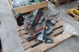 Kap/geringssav BOSCH GCM12SD