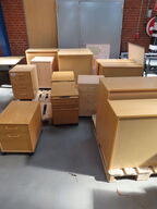 Kontor opbevaring 17 forekellige skabe/skuffer