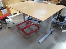 Hæve / sænkebord (140x98)