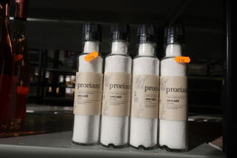 4 stk. saltkværne PROVIANT