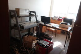 Indhold på kontor (læs beskrivelse)