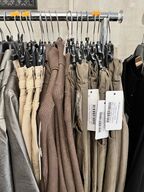 Stort parti dametøj – blandede styles og størrelser SE BILLEDER