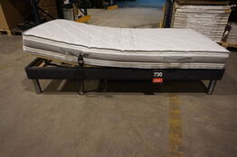 Vega elevationseng med Nordisk fjer Comfort madras 90x200 cm 