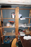 2 stk. reoler med div. Værktøj m.m.