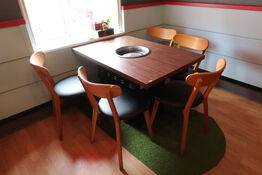 Bord med indbygget grill HNTAI ROASTER med 5 stk. stole