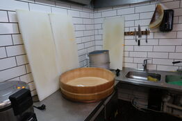 Div. Skærebrætter, fad, skåle m.m.