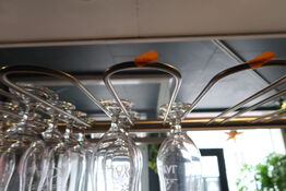 Glashylde med div. Glas