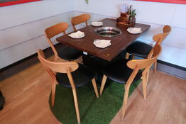 Bord med indbygget grill HNTAI ROASTER med 5 stk. stole