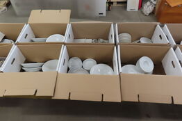 6 stk. Kasser med diverse tallerkener 