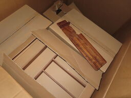 Knivblokke og bestikinsatser i valnød