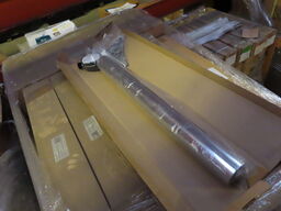 ca. 140 stk. Bordben med hjul og monteringsplade