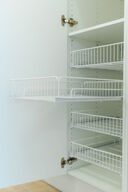 4 STK.  Hvide KVALITETS TRÅDKURV på rulleudtræk