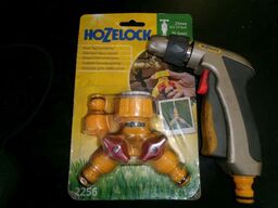 Dobbelt. vandhanekobling + sprøjtepistol HOZELOCK