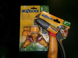 Dobbelt. vandhanekobling + sprøjtepistol HOZELOCK