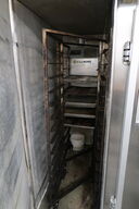 2 stk. stikvogne med div. Bageplader og forme