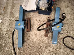 2 stk. hydraulisk cylinder