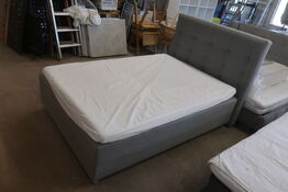 Seng + Gavl  IKEA "GRUSNARV"