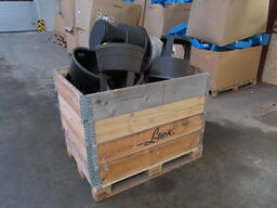 Palle med diverse elefantfødder