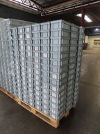 Palle med små sortimentskasser