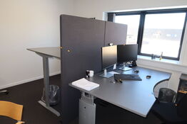 2 stk. afskærmningsvægge