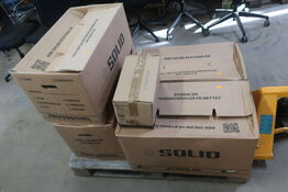 4 flyttekasser med rengøringmidler 