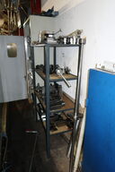 Reol med div. Specialværktøj