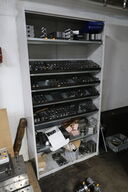 Stålskab med specialværktøj