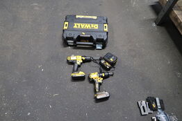 2 stk. akku håndværktøj DEWALT DCD777 med 3 stk. batterier og lader