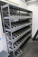 Reol med div. Holdere til værktøj