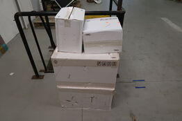 4 stk. kasser med pakketape