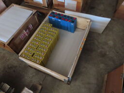 Kasse med 19 stk lithium ion batterier WINSTON/CALB