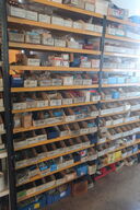 2 fag. reol med indhold