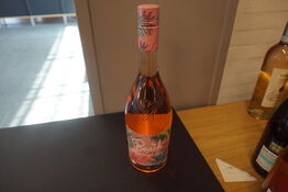 5 flasker THE BEACH ROSÉ