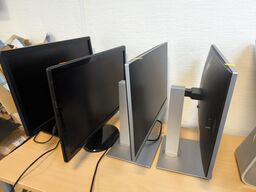 4 stk. skærme bl.a. HP & BENQ