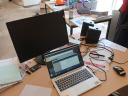 Bærbar PC HP ProBook 445 G10 AMD Ryzen 3 7330U | 8 GB | 256 GB NVMe