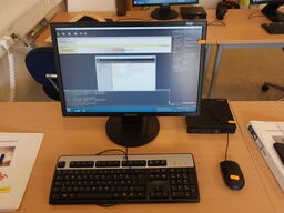 DELL OptiPlex 3050 | Intel i5-7500T | 8 GB | 256 GB SSD | SAMSUNG 22" skærm