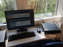 HP ProDesk | Intel i5-7500 | 8 GB | 256 GB SSD | HP 22" skærm