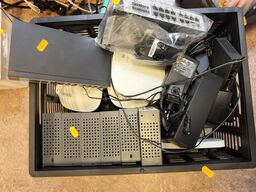 1 ks. m. div. netværksudstyr