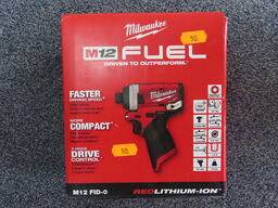 Kompakt slagskruemaskine MILWAUKEE M12 FID-0